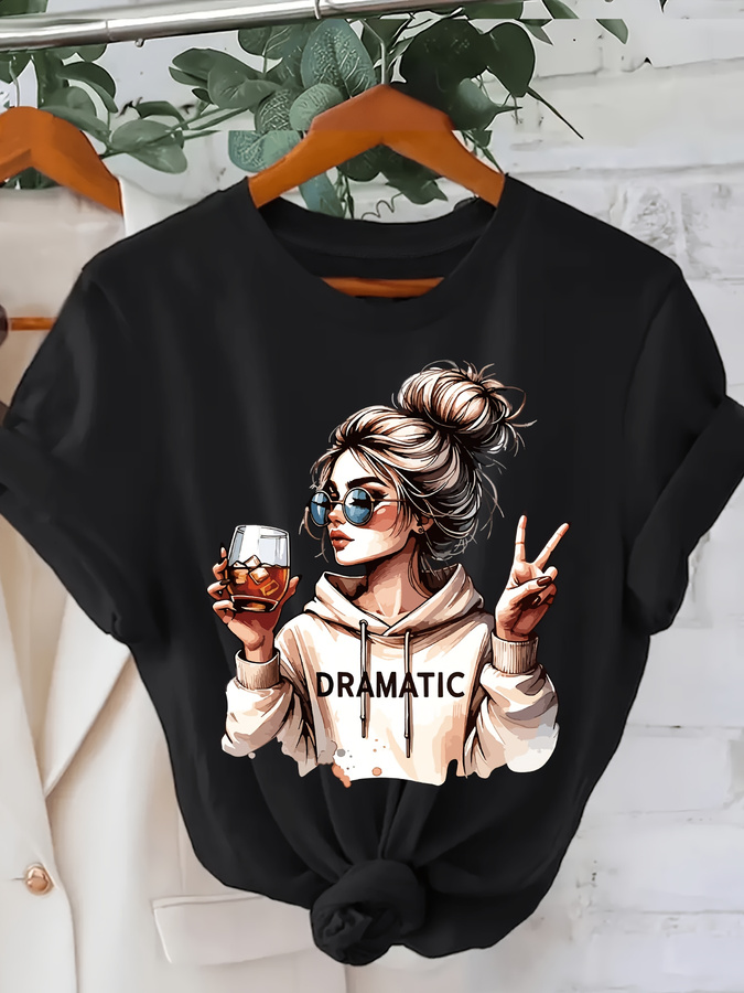 Summer Clothing Trends For Women 2026 - Модная женская футболка с принтом, круглым
