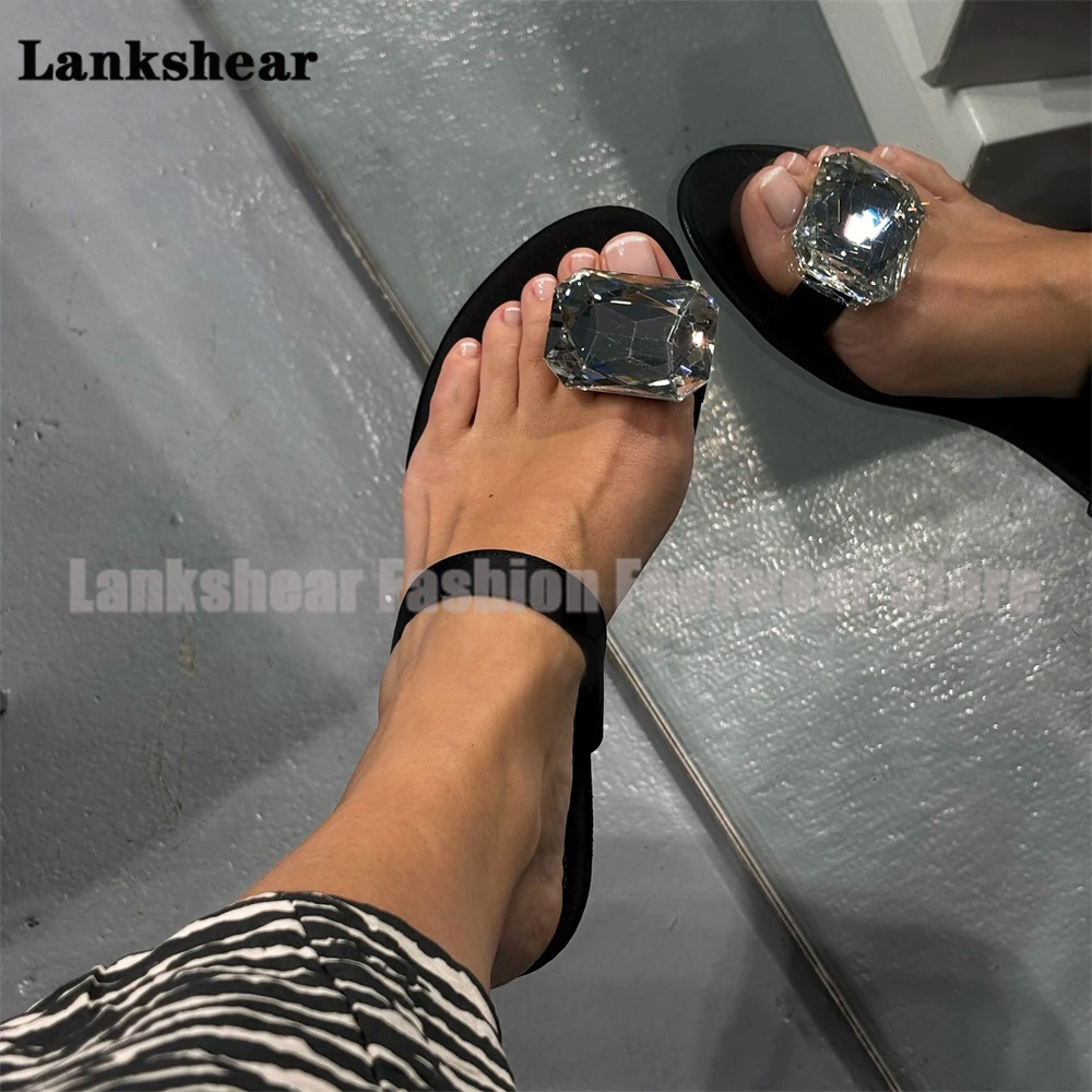 Тапочки на плоской подошве Sil – обзор и цена Flip Flop Jeweled